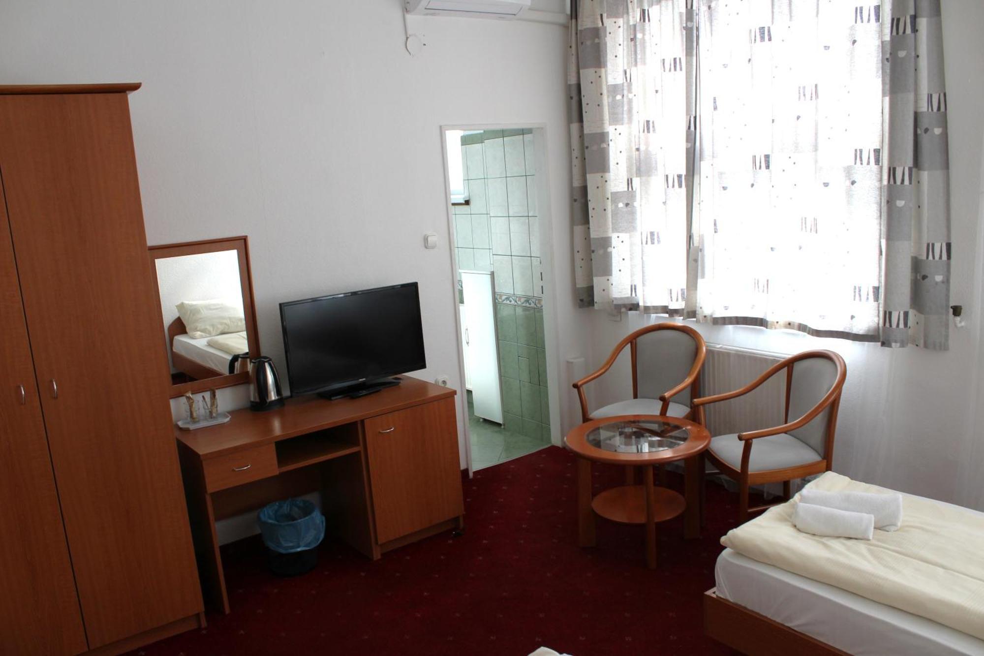 Pensiune Broadway 2*